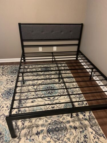 Metal Platform Bed Frame , No Box Spring Needed , Wood Slat Support in Single and Double Size photo review